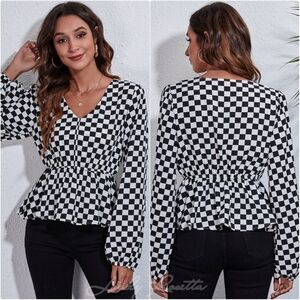 Stylish Plaid Long Sleeve Blouse with Ruched Detailing